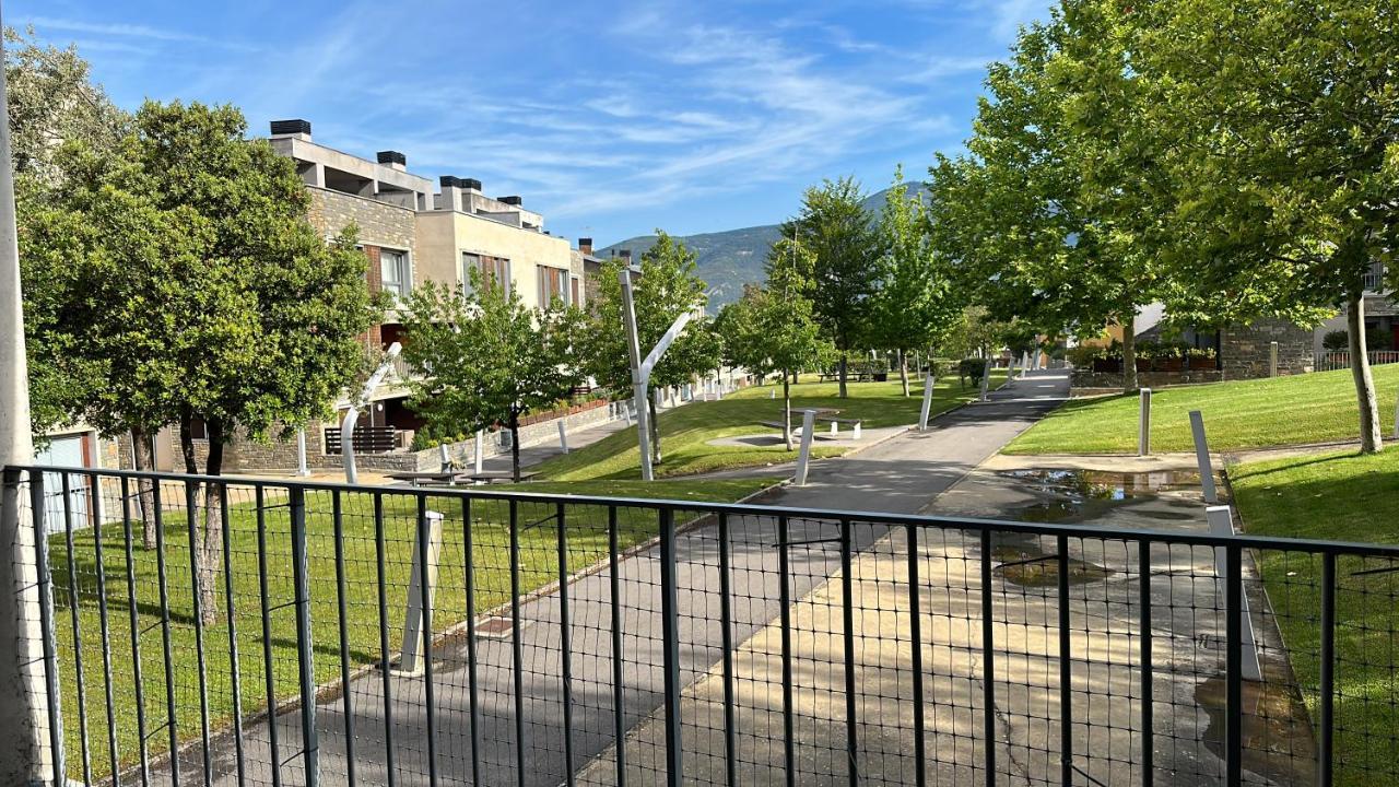 Las Margas Mirador Del Valle Huesca Exterior foto